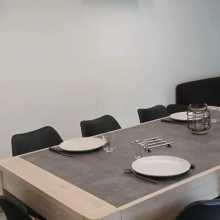 Le Nolan Villa